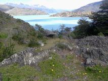 Terrain exclusif au bord d'un lac et près d'une rivière